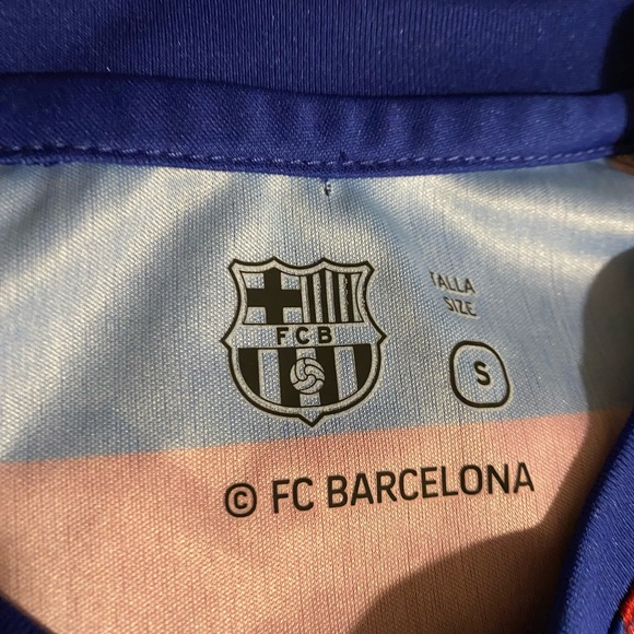 2019-2020 FC Barcelona Home Jersey - Red/Blue Checkered - Size “Men’s” Small - Picture 3 of 7